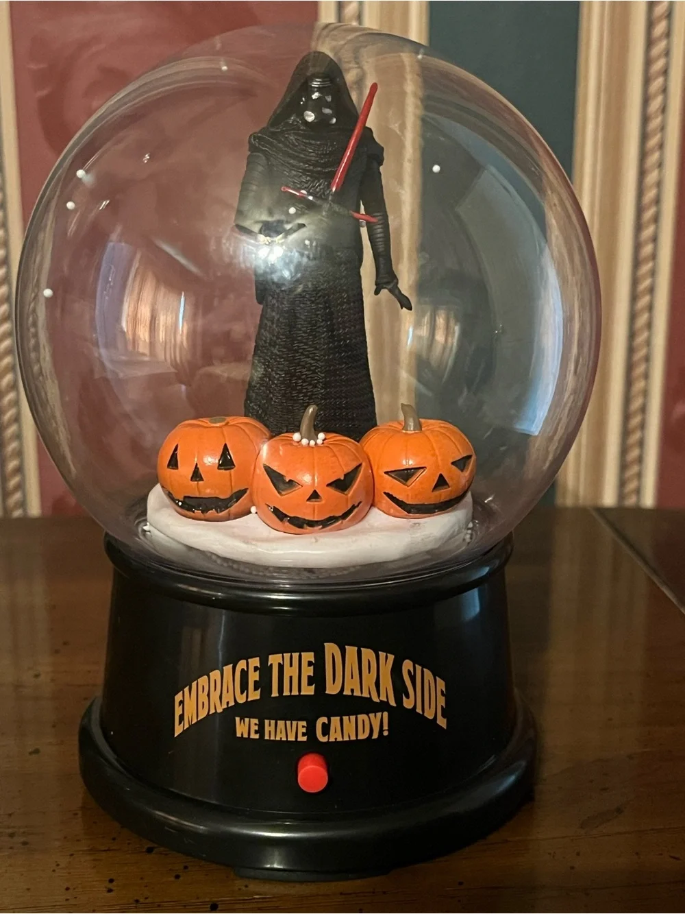 Star Wars Pumpkin Globe with 'Embrace the Dark Side' Animated Collectible  Globe